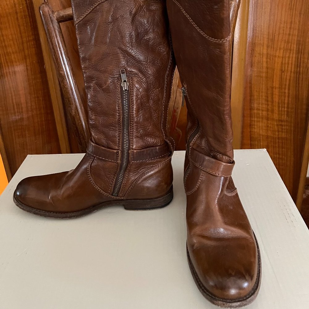 Frye Phillip Riding Boot, Size 8M, Cognac